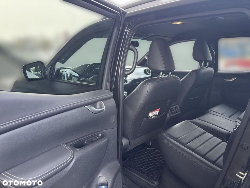 Mercedes-Benz Klasa X - 15