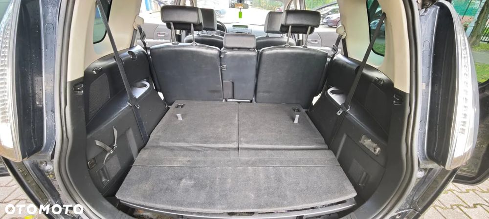 Mazda 5 2.0 Sport - 25