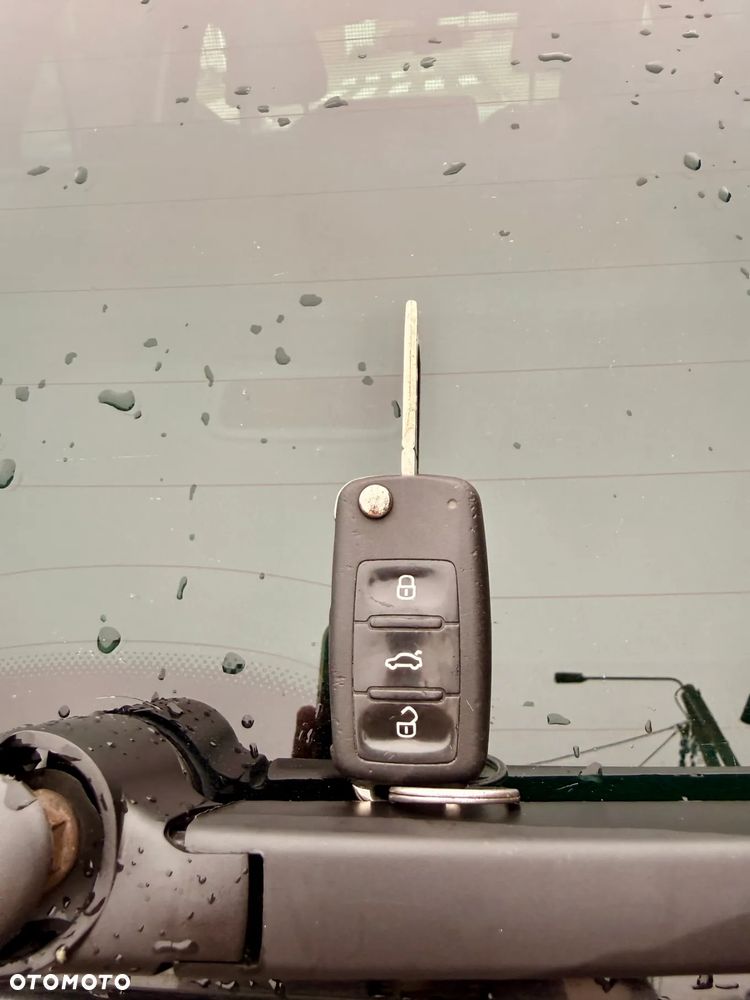 Volkswagen Golf Variant 2.0 TDI DPF Style - 22