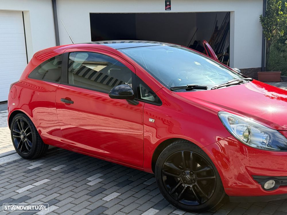 Opel Corsa 1.2 Black Edition — fotografia 2