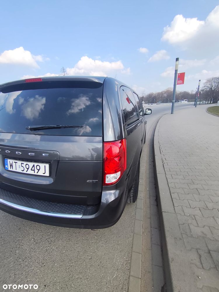 Dodge Grand Caravan 3.6 R/T - 13
