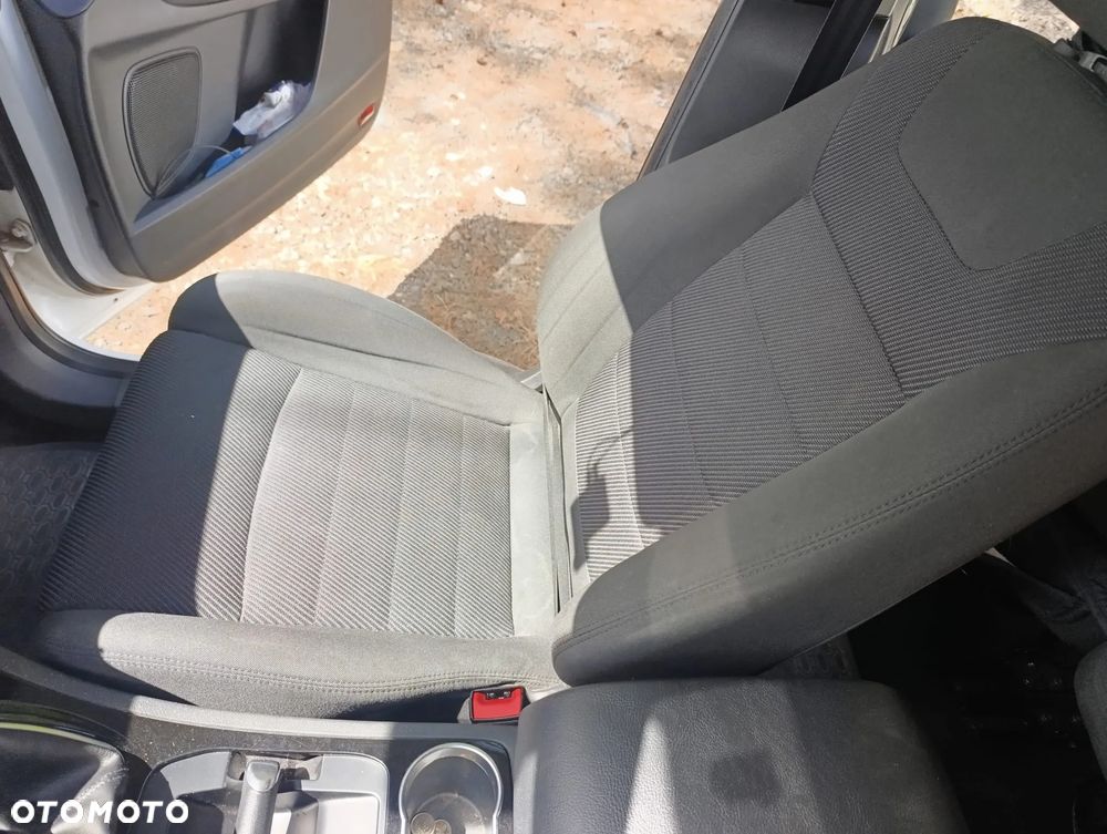 Ford S-Max 2.0 TDCi DPF Trend - 10
