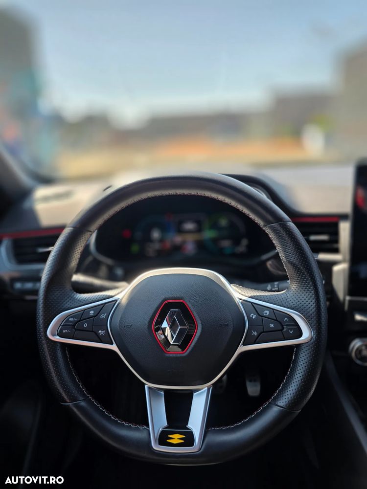 Renault Arkana E-TECH RS Line - 12