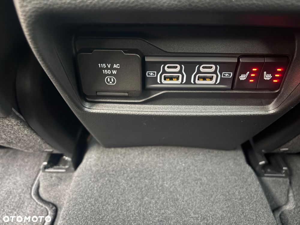 Jeep Grand Cherokee - 27