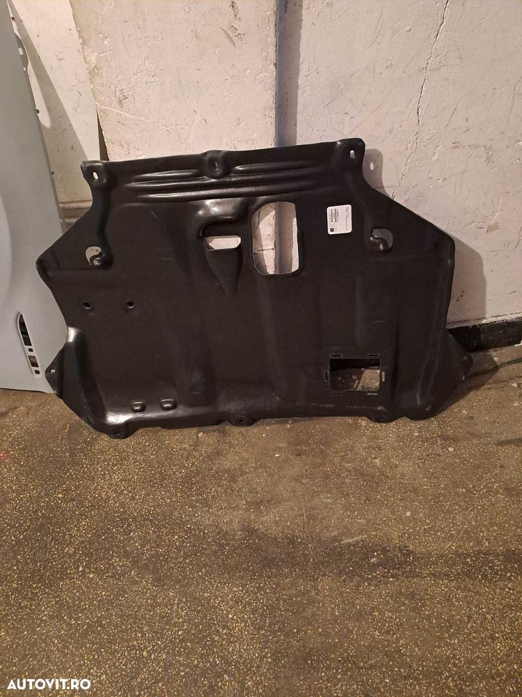 Scut motor nou FORD FOCUS III an 2010-2018 - 1