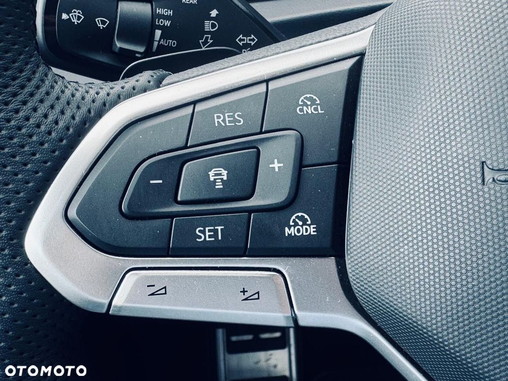 Volkswagen Tiguan - 27