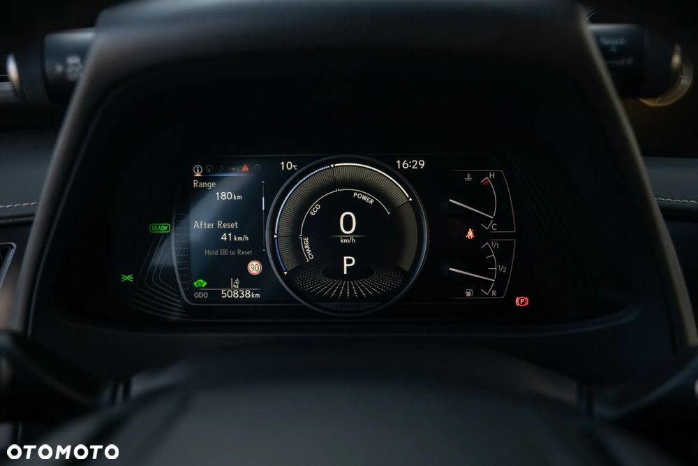 Lexus UX 250h Business Edition - 17