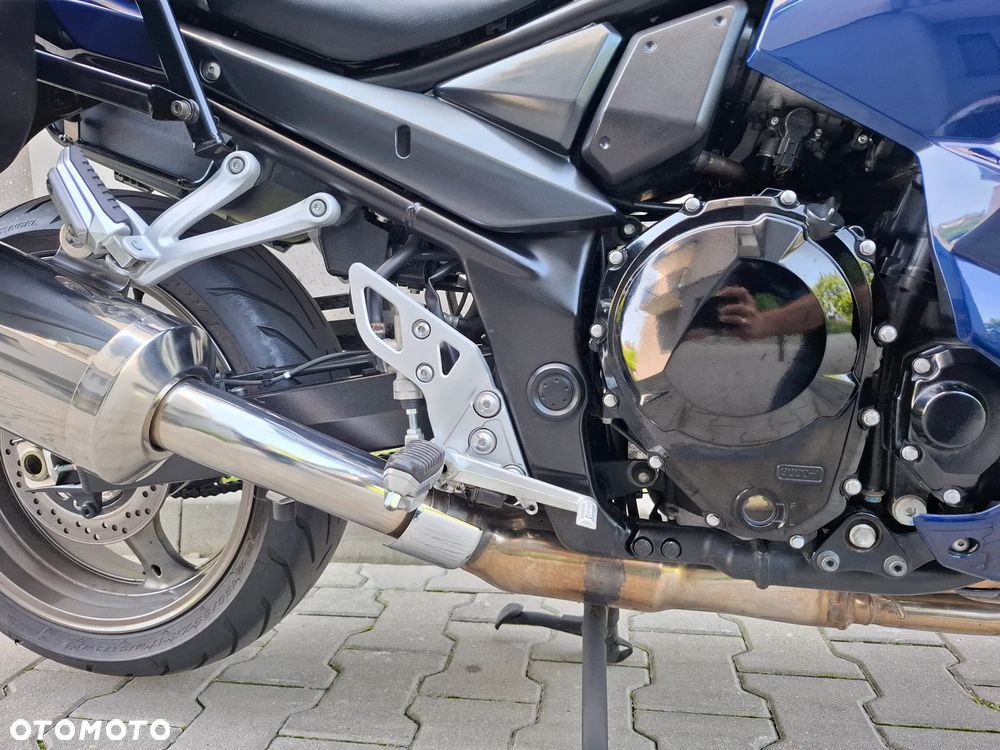 Suzuki GSX - 30