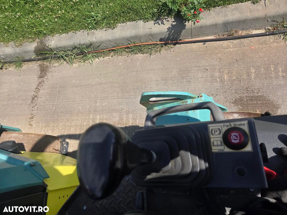 Ammann ARX26, 2,6tone, 2019, 554h, latime tambur 1,2m, motor Yanmar 32CP, lungime 2,35m, CE, sistem stropire, posibilitate leasing 3 ani, STARE FOARTE BUNA, PROMOTIE 19.900 EUR+Tva - 11