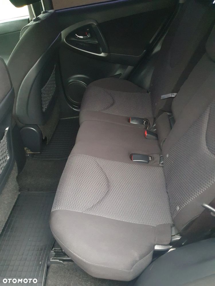 Toyota RAV4 2.0 VVT-i Sol - 27