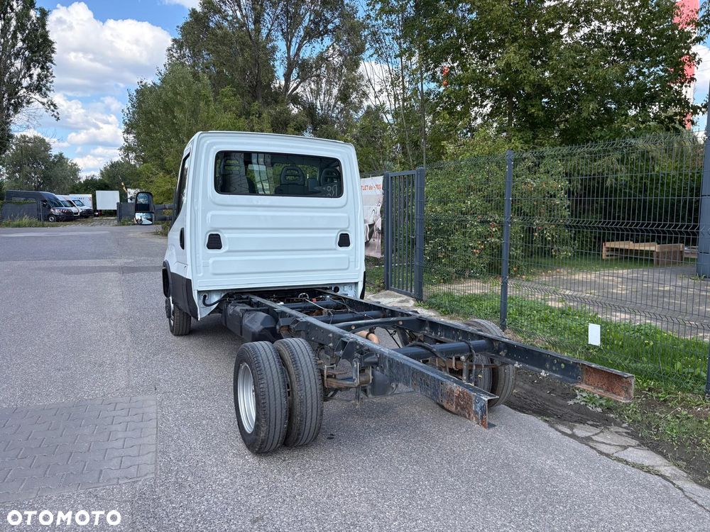Iveco Daily 35C180 3.0 180 km Manual rozstaw 3.45 - 17