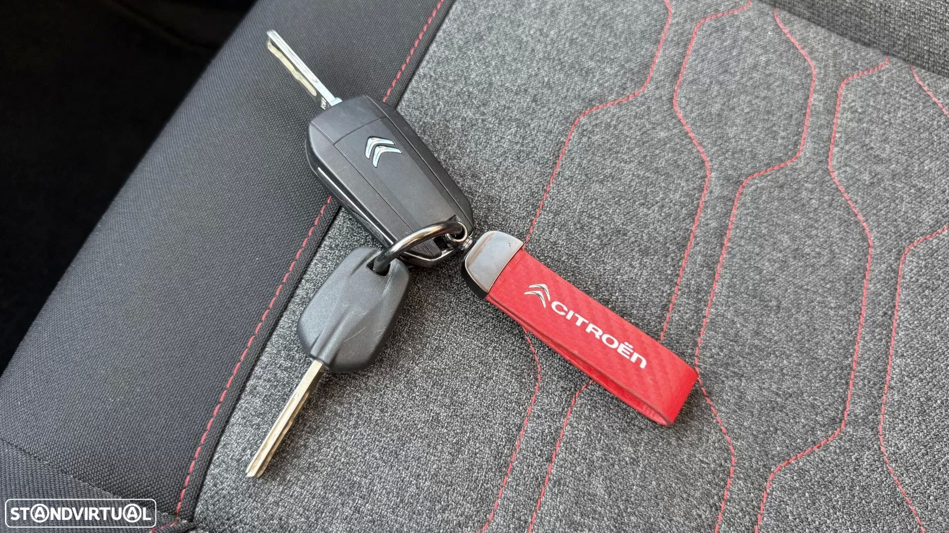 Citroën C3 1.2 PureTech Shine EAT6 - 57
