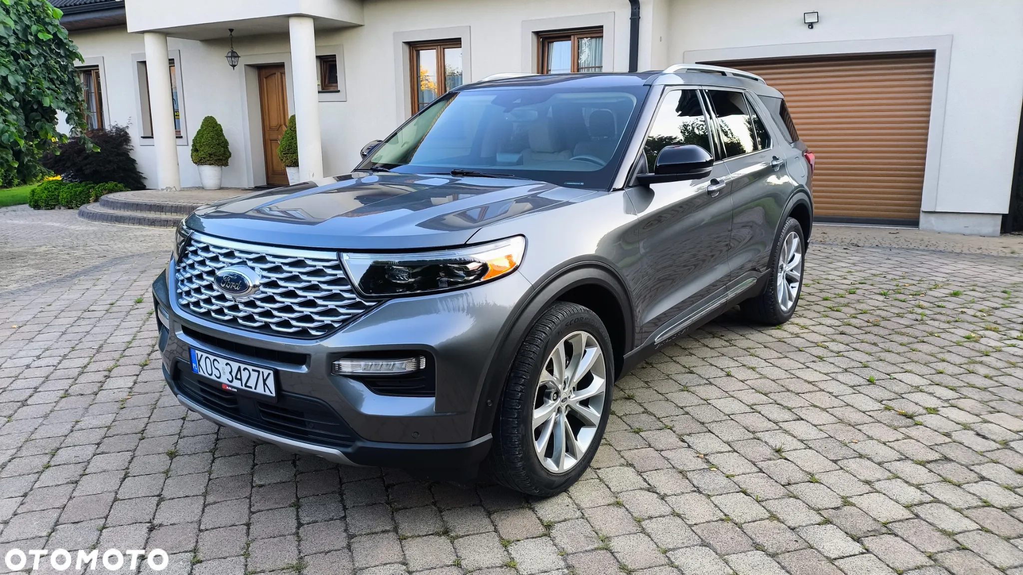Ford Explorer - 3