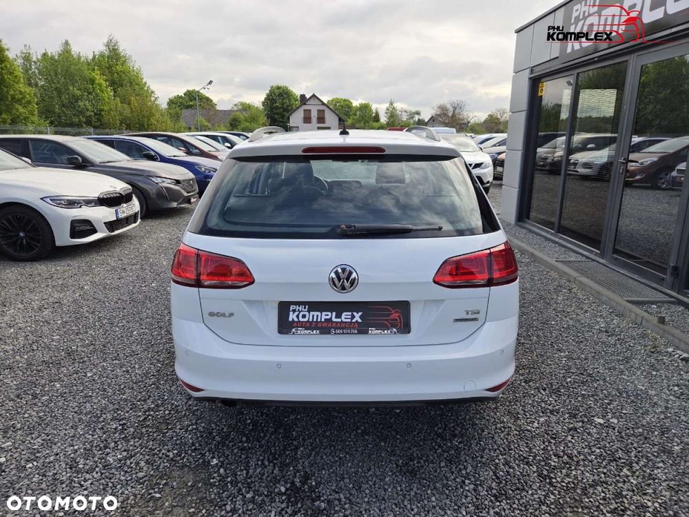 Volkswagen Golf - 6