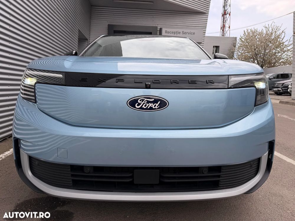 Ford Explorer RWD 77 kWh Extended Range Premium - 13