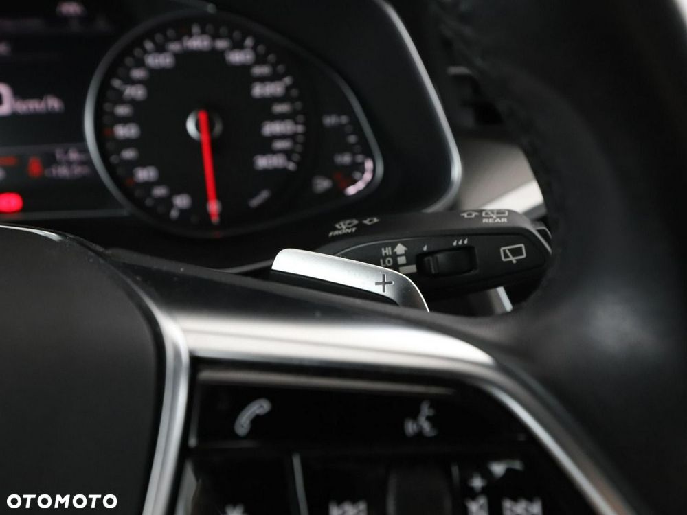 Audi A6 Avant TDI mHEV S tronic - 32