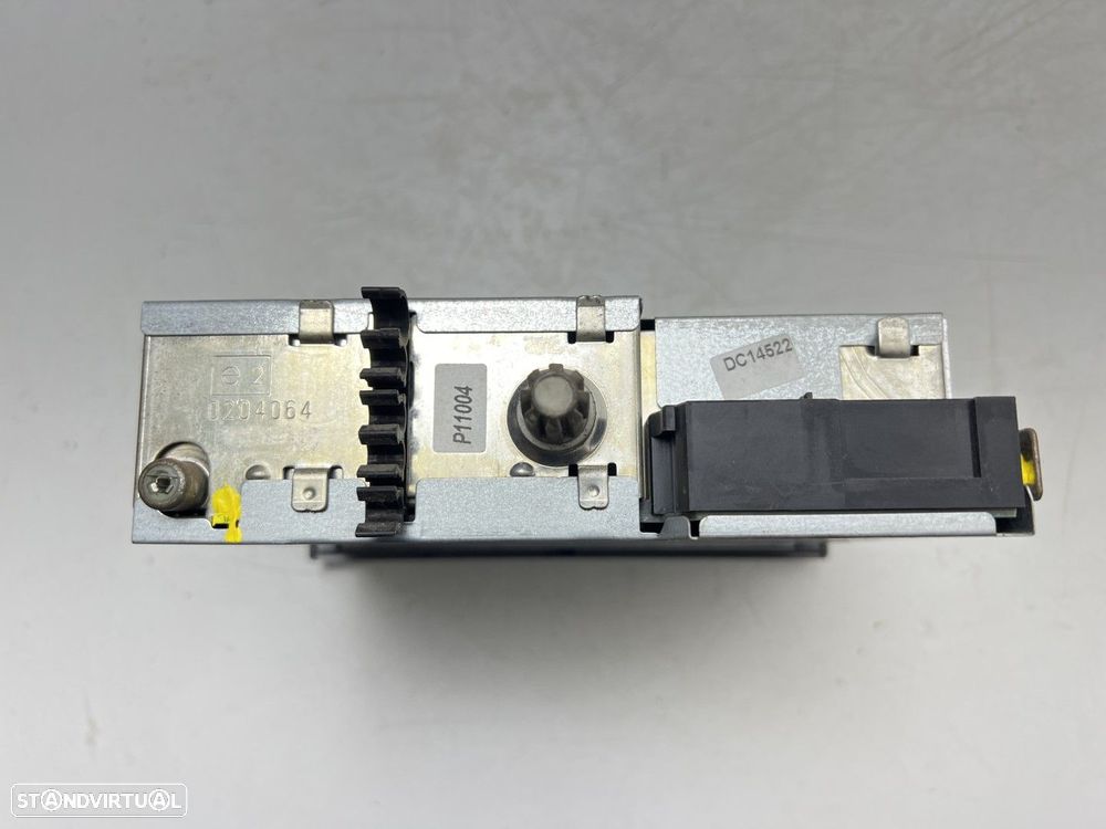 Rádio RENAULT CLIO III (BR0 1, CR0 1) 06.05 0204064 - 2