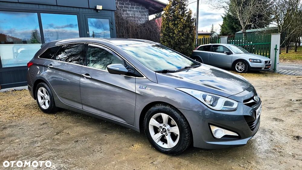 Hyundai i40 Kombi blue 1.6 Family+ - 7