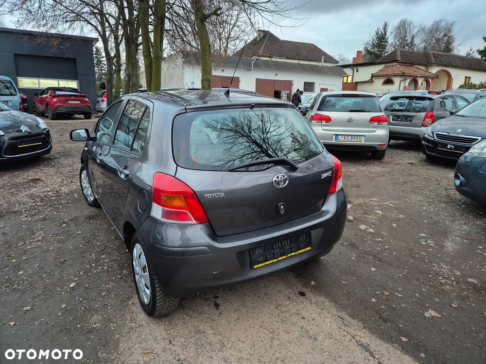 Toyota Yaris 1.33 VVT-i Sol - 7