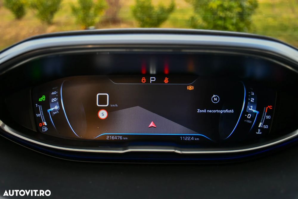 Peugeot 5008 2.0 BlueHDI s&s EAT8 GT - 20