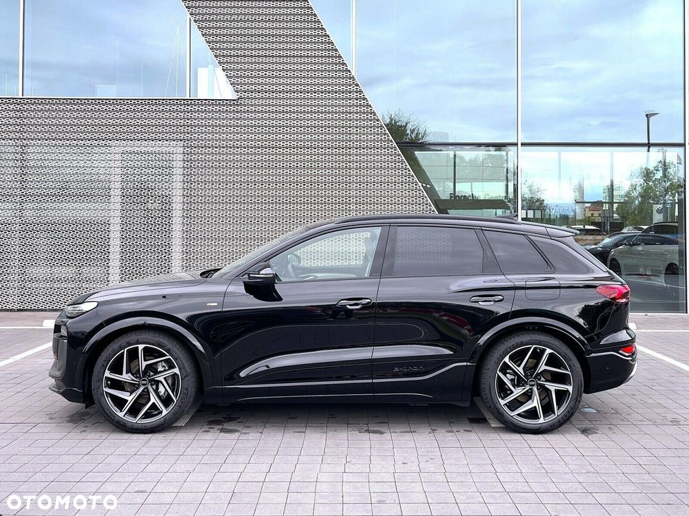 Audi Q6 e-tron - 6