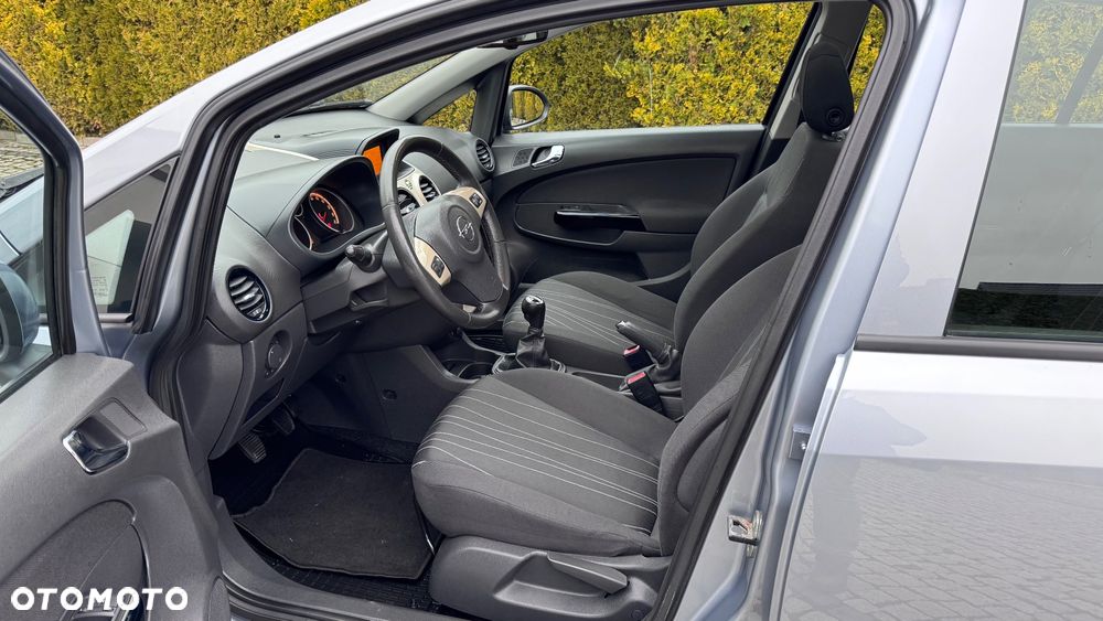 Opel Corsa - 17