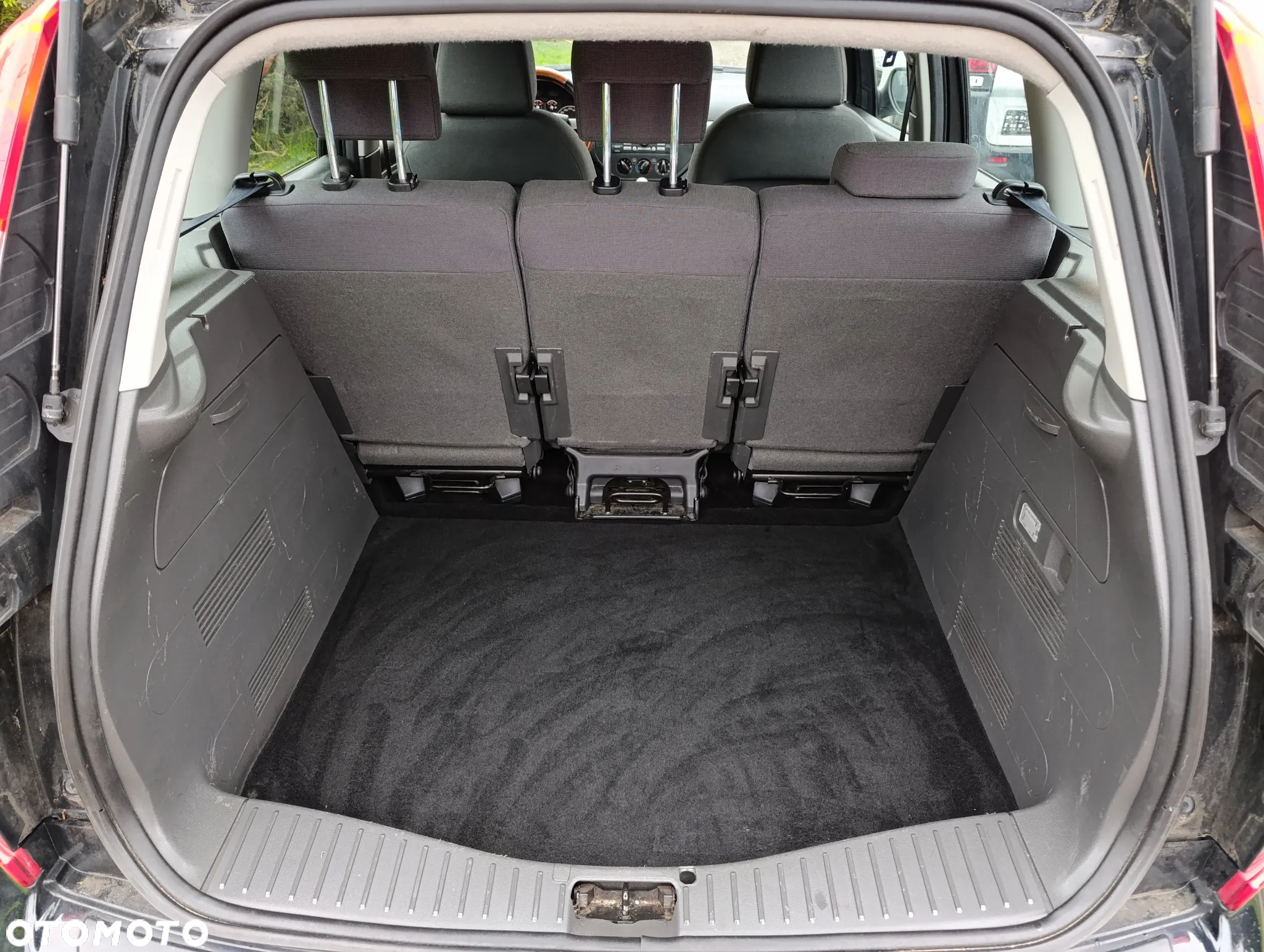 Ford C-MAX 1.6 Ambiente - 8