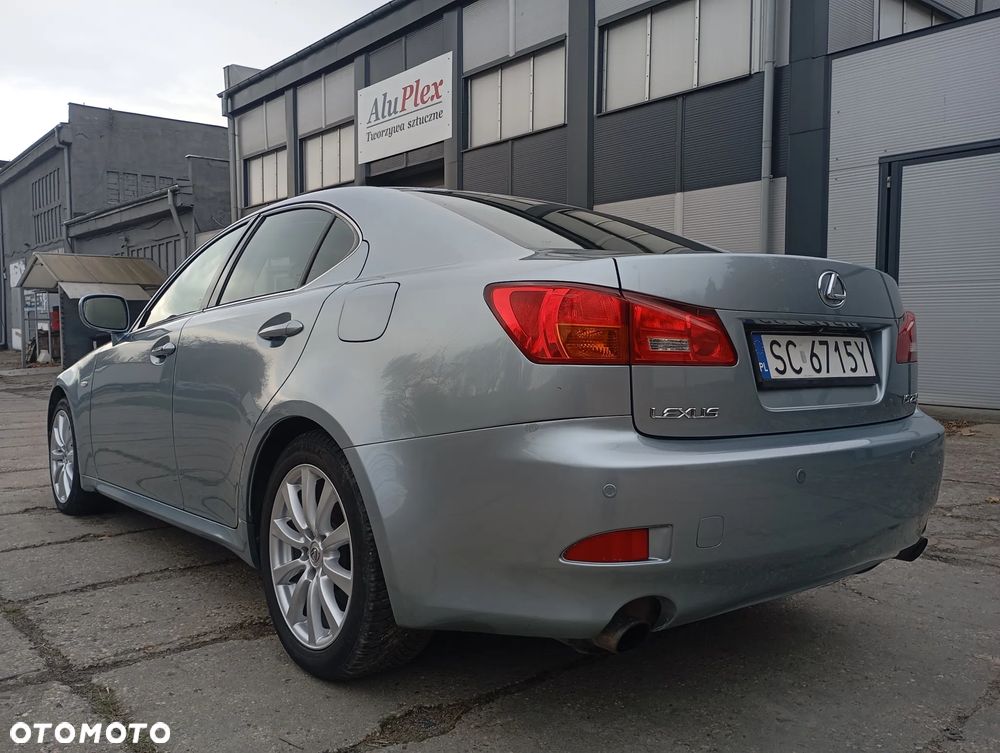 Lexus IS 250 Prestige - 8