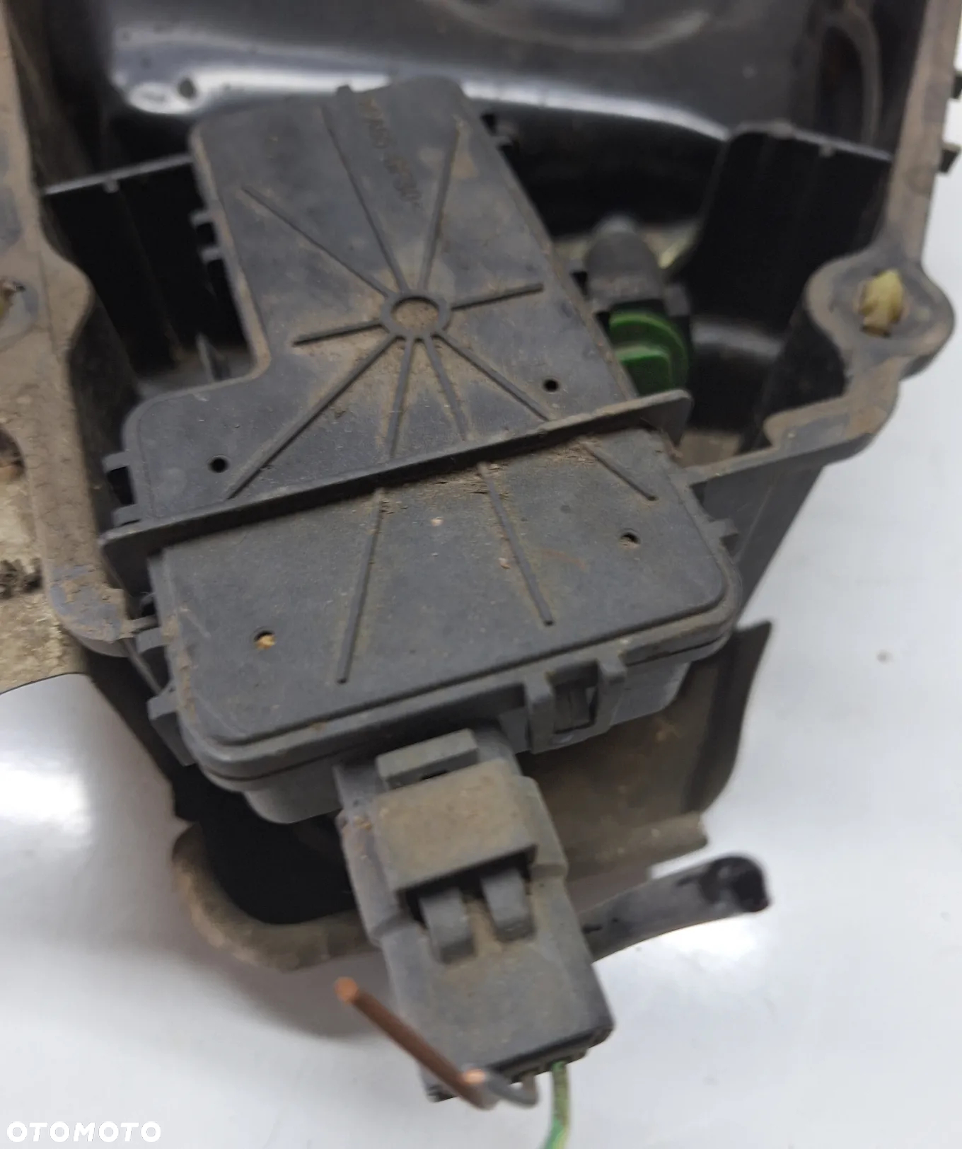 ZBIORNIK PŁYNU FAP 9678080680- PEUGEOT 3008 / 2010 rok - 1,6 hdi - 3