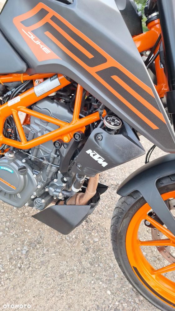 KTM Duke 125 - 9