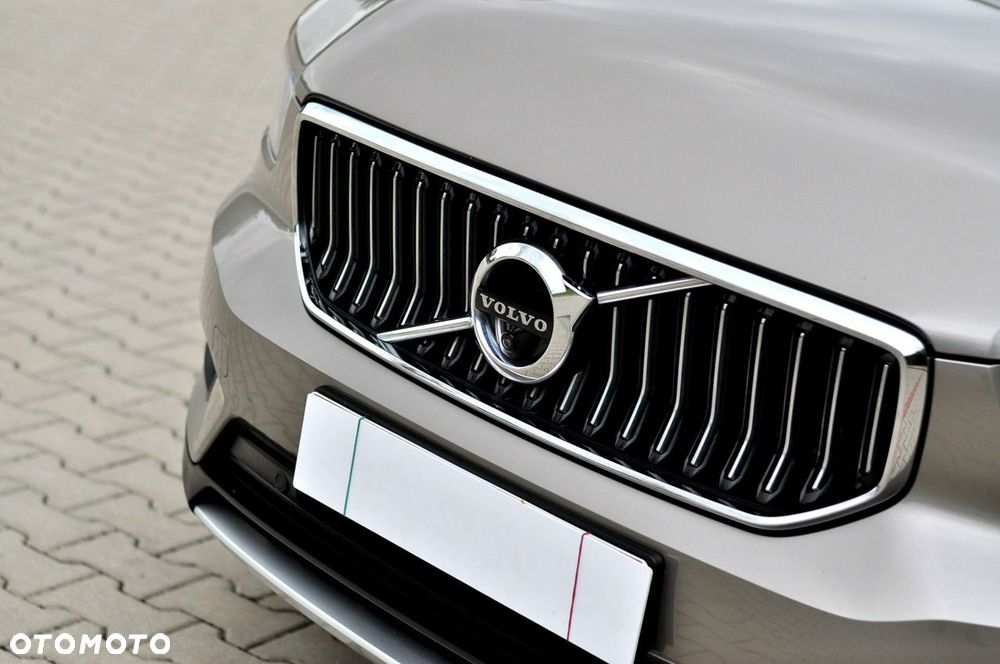 Volvo XC 40 T4 Plug-In Hybrid Plus Dark - 16