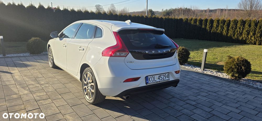 Volvo V40 D3 Summum - 22