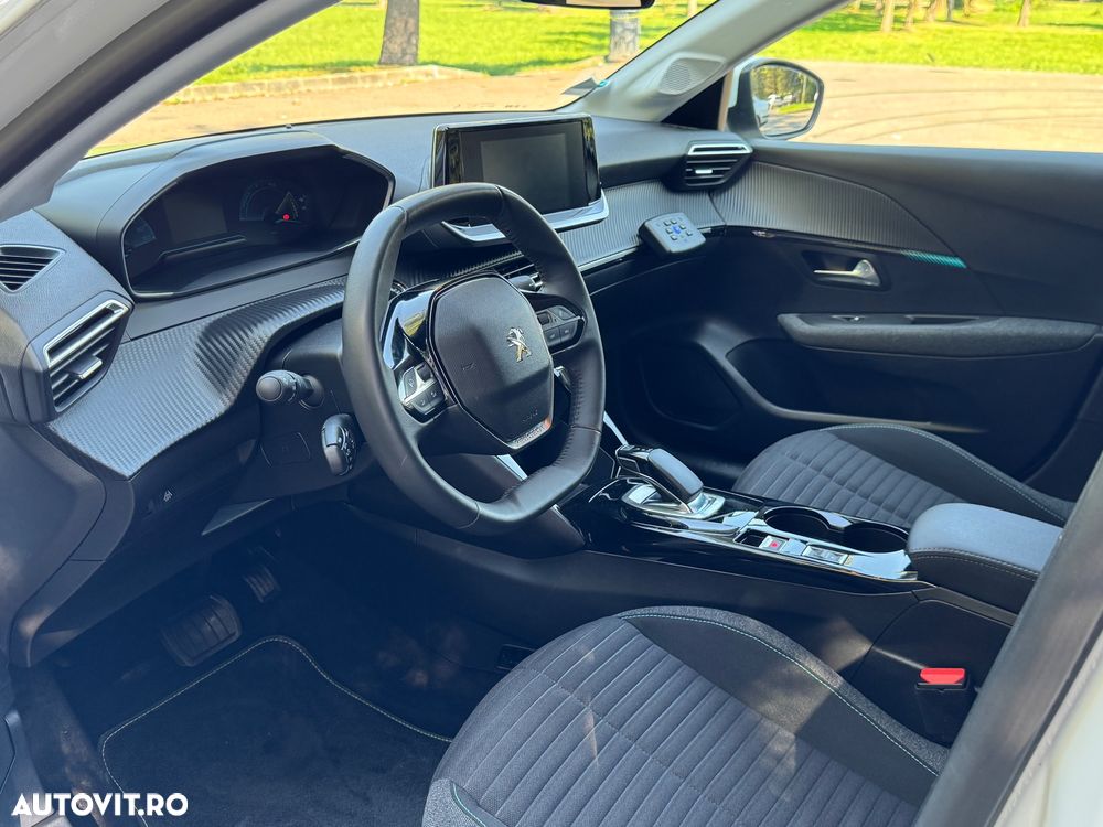 Peugeot 208 e-208 100 kW Style - 3