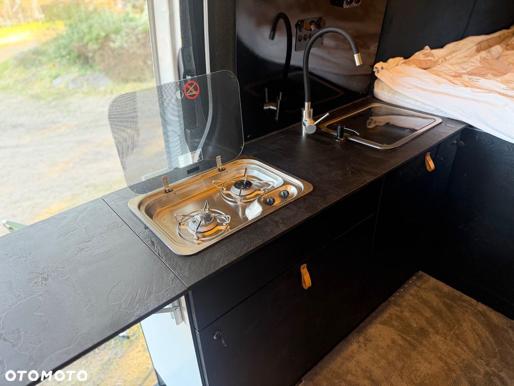 Mercedes-Benz Sprinter - 7