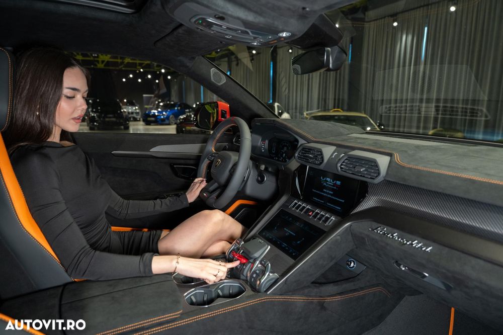 Lamborghini URUS - 26