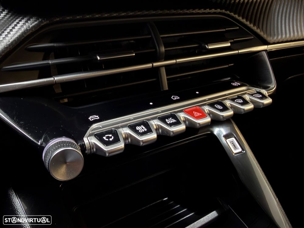 Peugeot 2008 Hybrid 145 e-DSC Style - 28
