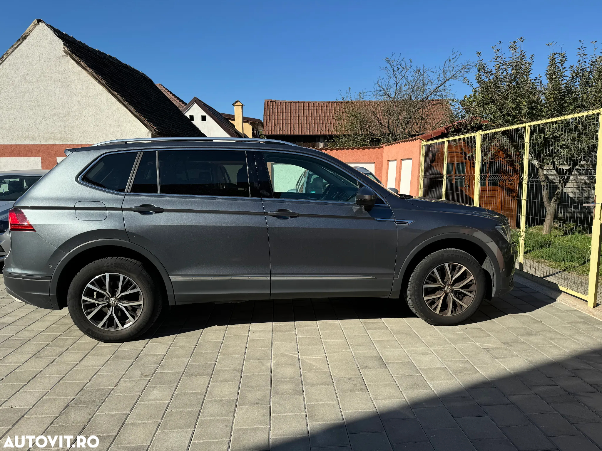 Volkswagen Tiguan Allspace 2.0 TDI SCR DSG Comfortline - 7