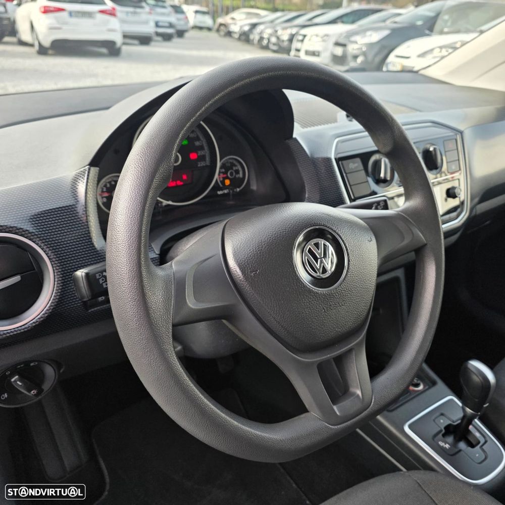 VW Up! - 18