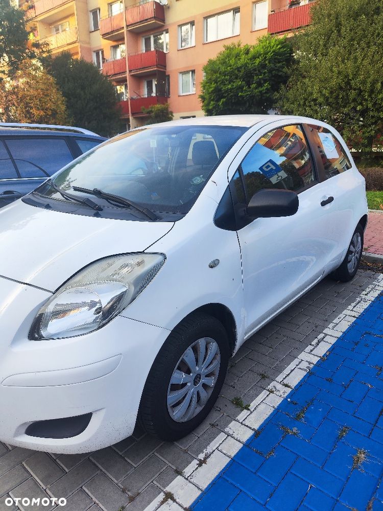 Toyota Yaris 2009 photo 4