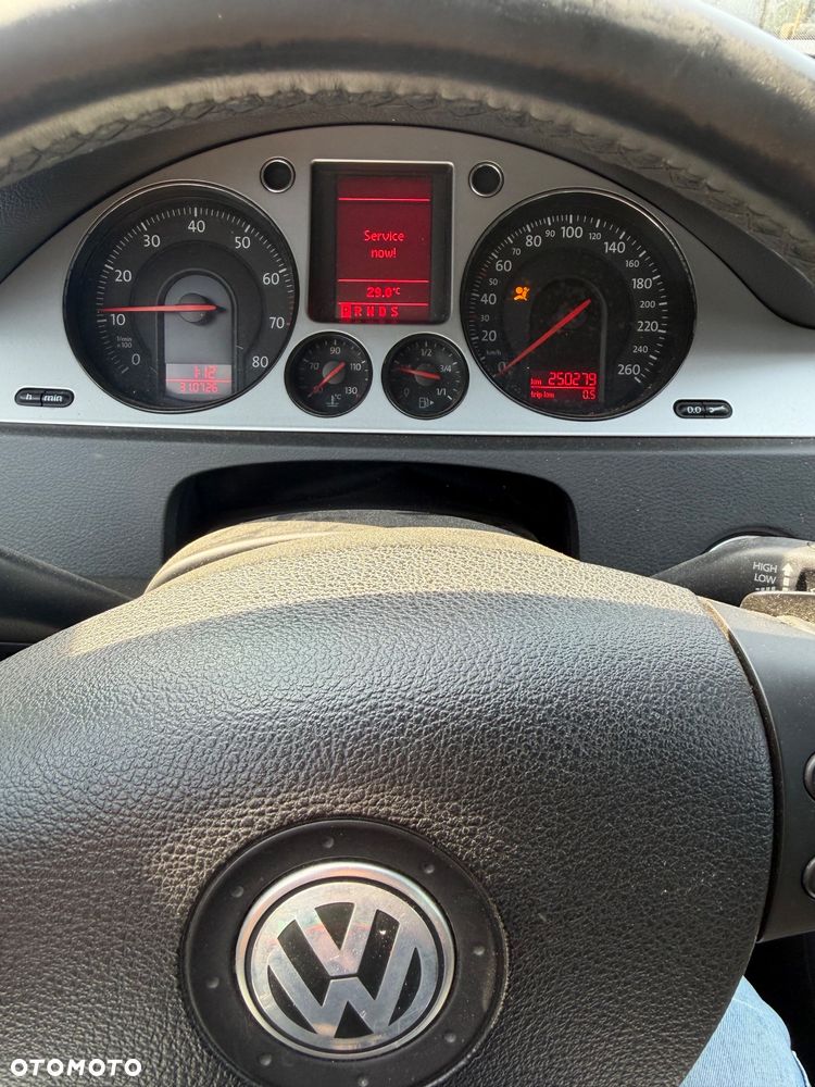 Volkswagen Passat 3.2 V6 FSI 4Motion DSG Comfortline - 14