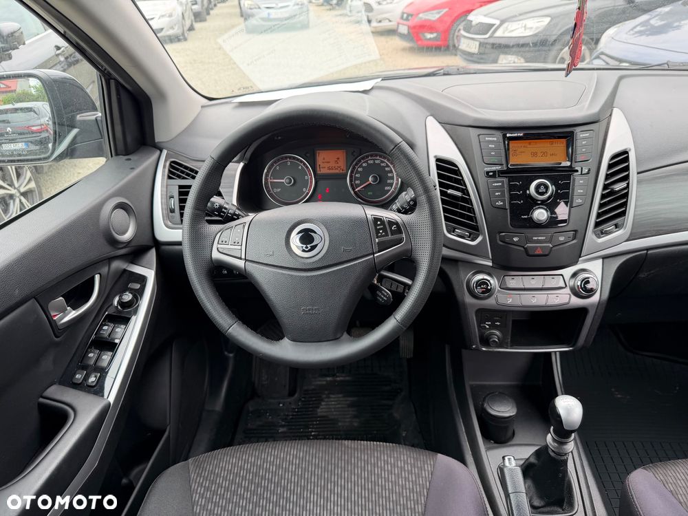 SsangYong/KGM Korando 2.0 e-XDi Quartz - 33