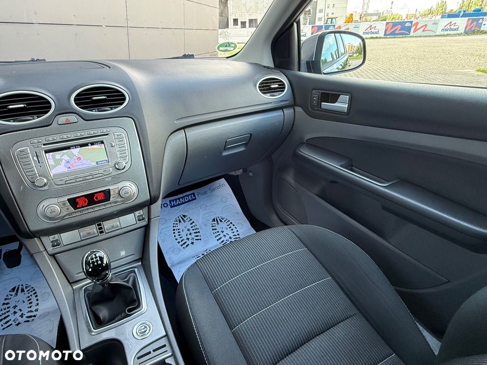 Ford Focus - 23