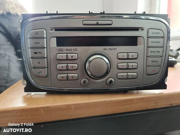 Radio CD Player Ford Focus 2 cod 10R023539