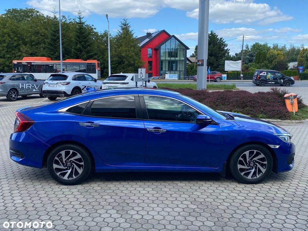 Honda Civic 1.5 i-VTEC Turbo CVT Executive - 2