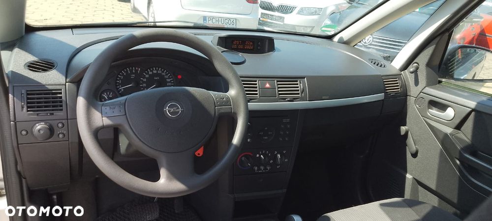 Opel Meriva ver-1-6-16v-cosmo-easytronic - 8
