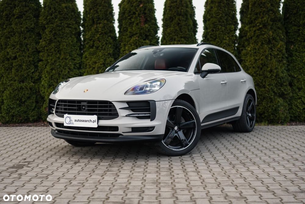 Porsche Macan - 1