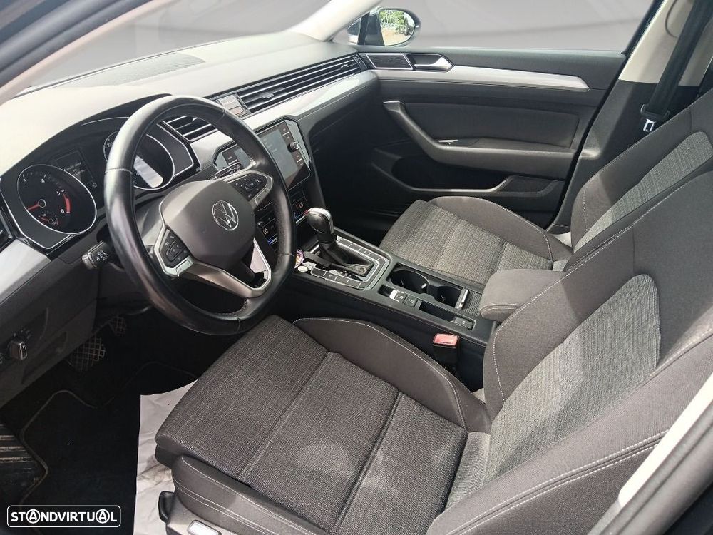 VW Passat Variant 2.0 TDI Business DSG - 14