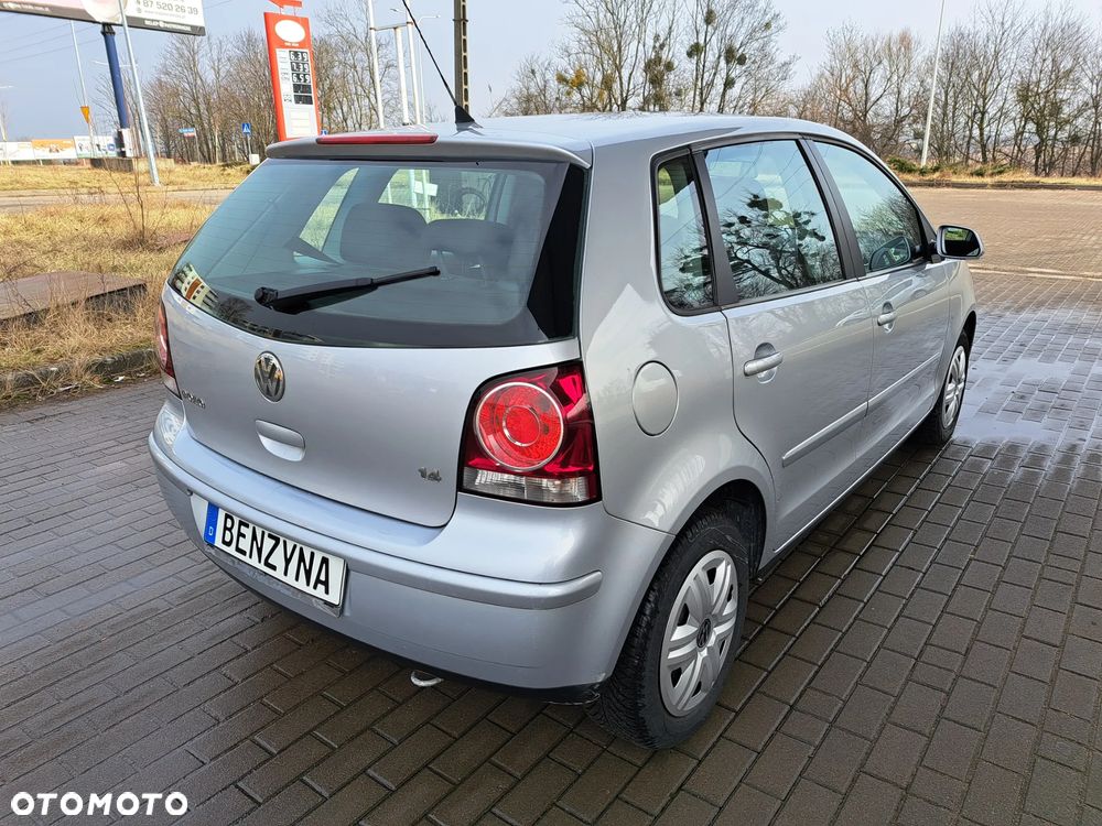 Volkswagen Polo - 8