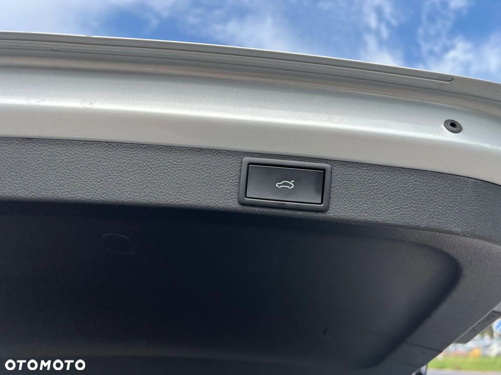 Skoda Octavia 1.5 TSI mHEV Selection DSG - 12