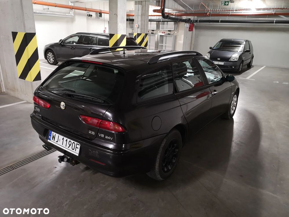 Alfa Romeo 156 2.5 V6 - 4